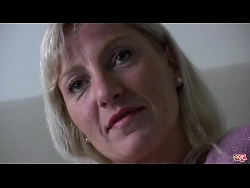 ❤️ La mère que nous avons tous baisée ... Madame, tenez-vous bien ! ❤️ Vidéo de sexe at fr.porno24-7.ru